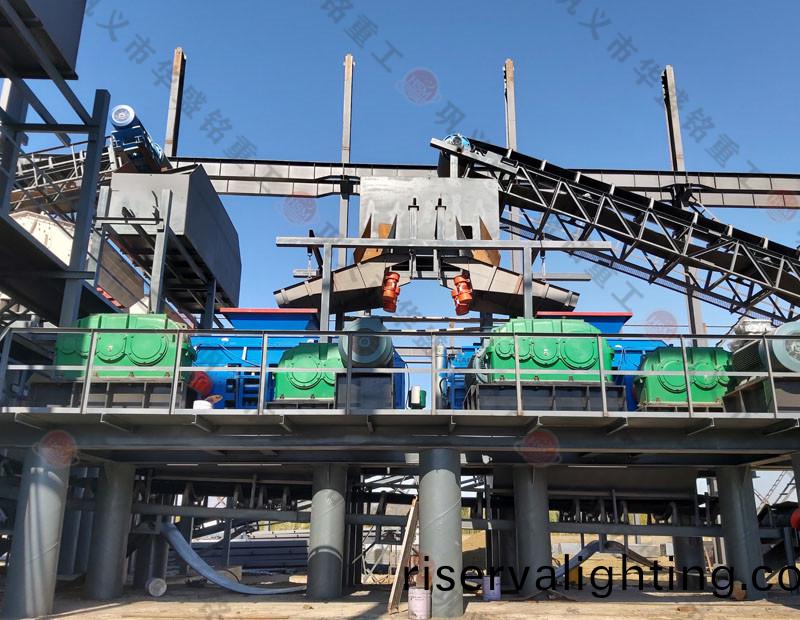 廣東對輥破碎機製砂生(life)産線現場
