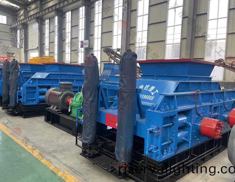 大(big)中(middle)小(small)型對輥製砂機