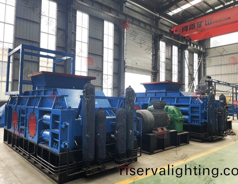 老砂廠用對輥製砂機