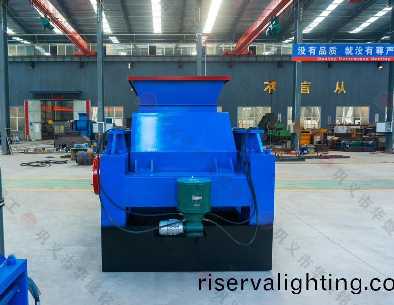 銅鑛石對輥製砂機