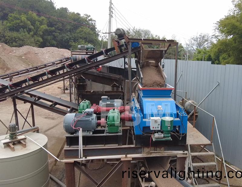 高(high)産對輥製砂機