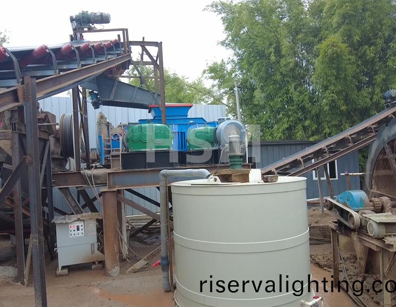 砂廠對輥破碎機