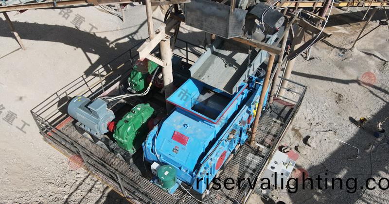對輥製砂機