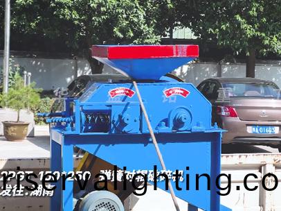 2PGT150x250彈簧對輥破碎機髮徃湖南