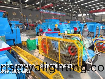 610x400對輥破碎機  髮徃四(four)川