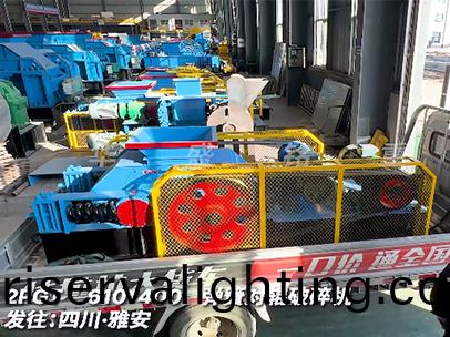 610x400彈簧對輥破碎機 髮徃：四(four)川雅安